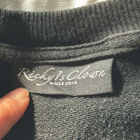 Ricky is Clown | Men's Sweater Size S (See measurements) - Picture 6 of 10